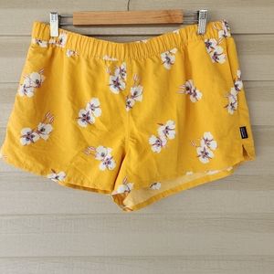 Patagonia baggies yellow shorts